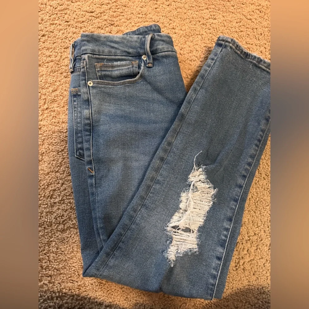 Good American Distressed Straight Leg Jeans Size 8 / 29 - Picture 3 of 6